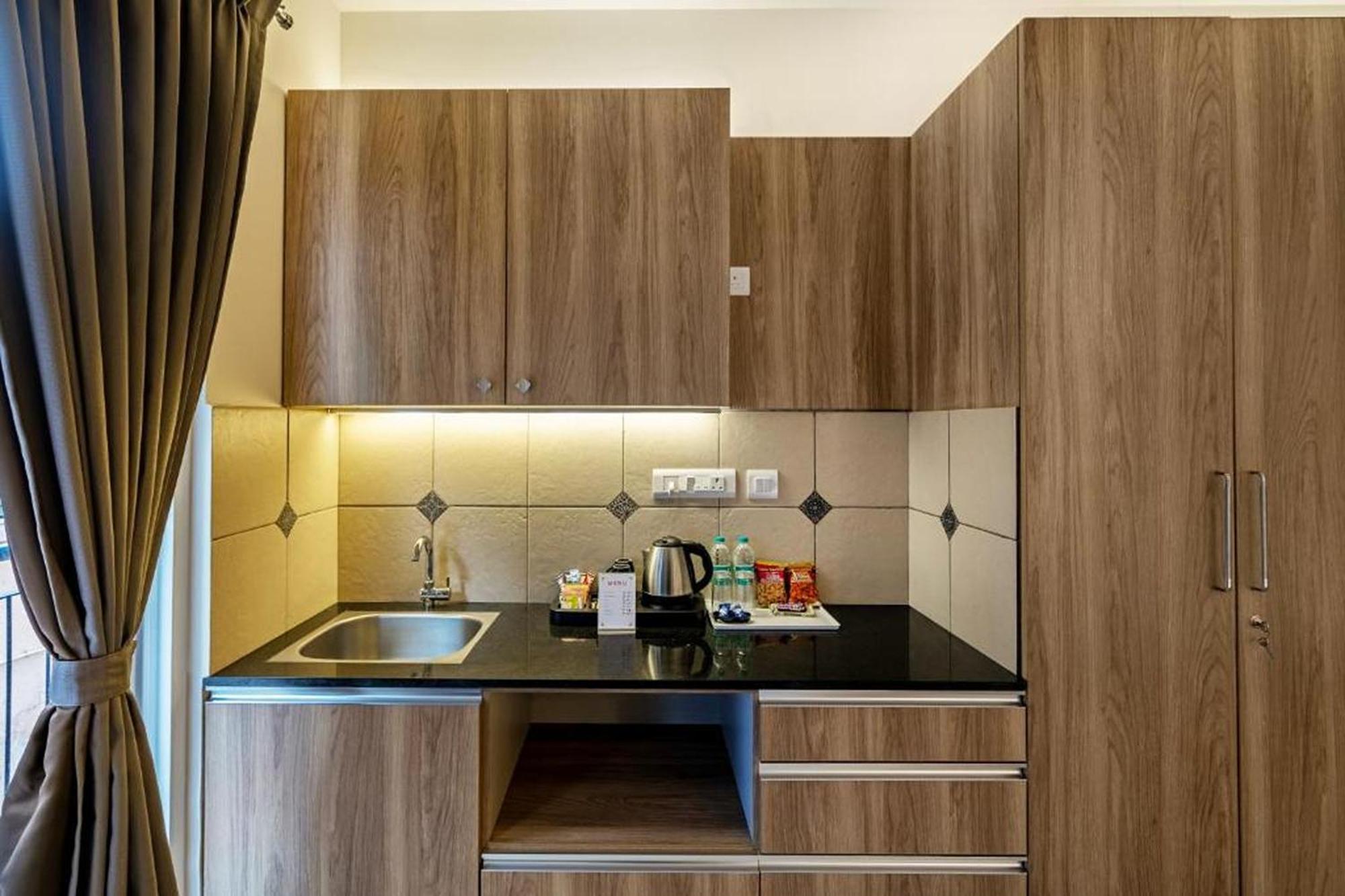 Wandr Hotel- Near Mg Road บังกาลอร์ ภายนอก รูปภาพ